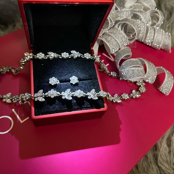 Beautiful vintage necklace/earing set - Picture 3 of 6